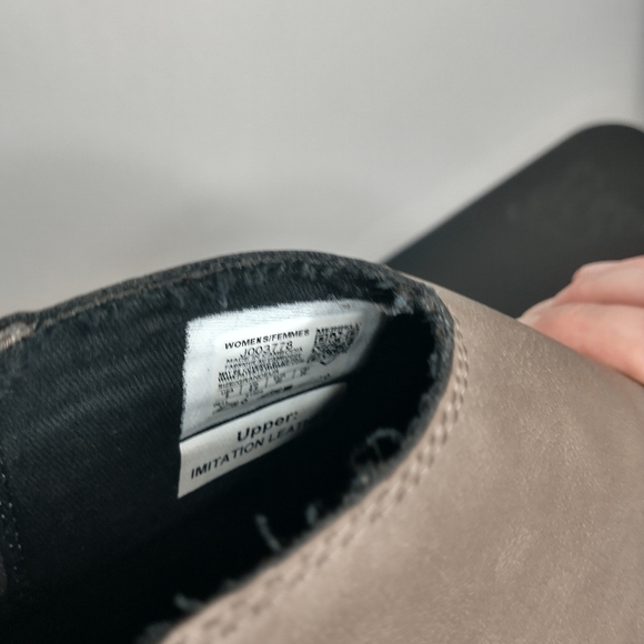 Merrell women's Alpine Chelsea Boot, size 9, taupe - Picture 11 of 12